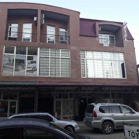 Hotel Vakhtanguri バトゥーミ エクステリア 写真