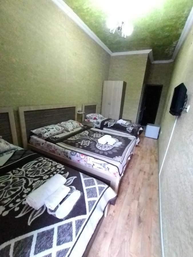 Hotel Vakhtanguri バトゥーミ エクステリア 写真