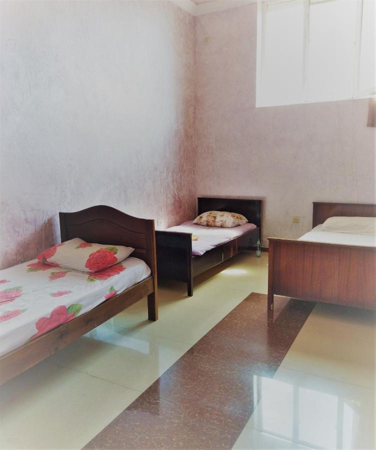 Hotel Vakhtanguri バトゥーミ エクステリア 写真