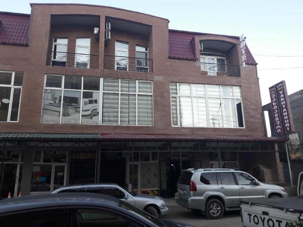 Hotel Vakhtanguri バトゥーミ エクステリア 写真