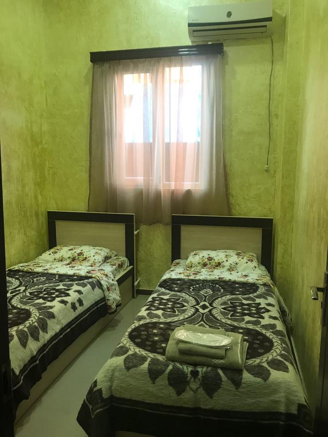 Hotel Vakhtanguri バトゥーミ エクステリア 写真